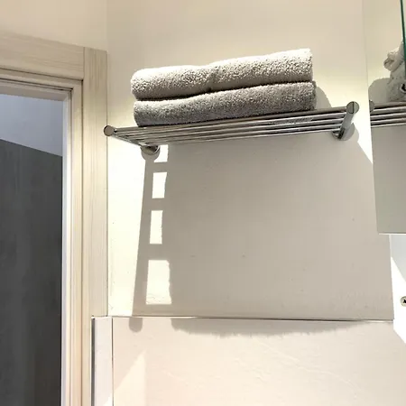 Drooms 4,0 Domotic Smart Self 24h,7 Vicino Treni Porta Susa E Centro Storico Gæstehus Torino