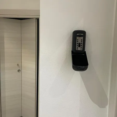 Drooms 4,0 Domotic Smart Self 24h,7 Vicino Treni Porta Susa E Centro Storico Guest house