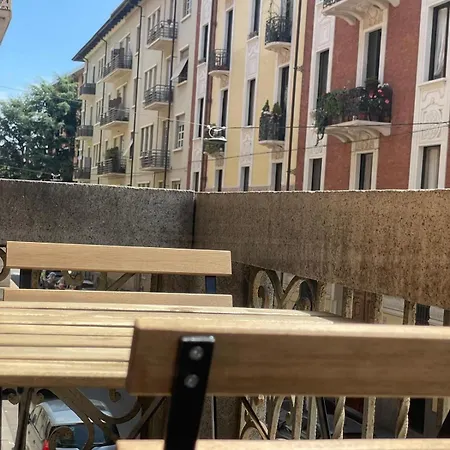 Gæstehus Drooms 4,0 Domotic Smart Self 24h,7 Vicino Treni Porta Susa E Centro Storico