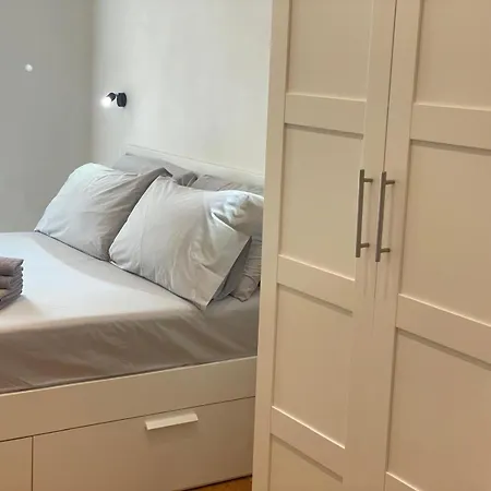 בית הארחה Drooms 4,0 Domotic Smart Self 24h,7 Vicino Treni Porta Susa E Centro Storico