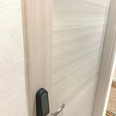 Drooms 4,0 Domotic Smart Self 24h,7 Vicino Treni Porta Susa E Centro Storico טורינו