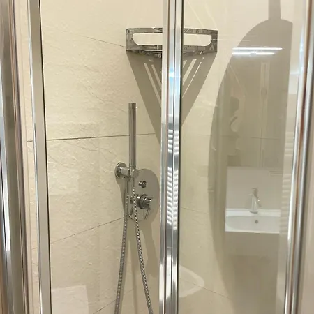 Drooms 4,0 Domotic Smart Self 24h,7 Vicino Treni Porta Susa E Centro Storico 4*