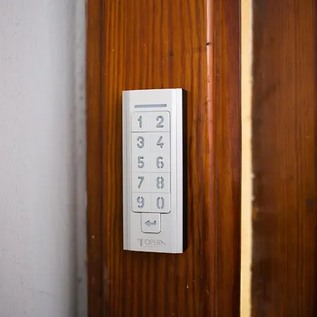 Guest house Drooms 4,0 Domotic Smart Self 24h,7 Vicino Treni Porta Susa E Centro Storico Turin