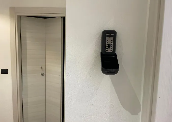 Drooms 4,0 Domotic Smart Self 24h,7 Vicino Treni Porta Susa E Centro Storico بيت ضيافة
