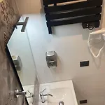 Drooms 4,0 Domotic Smart Self 24h,7 Vicino Treni Porta Susa E Centro Storico Πανσιόν 4*