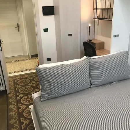 Penzion Drooms 4,0 Domotic Smart Self 24h,7 Vicino Treni Porta Susa E Centro Storico
