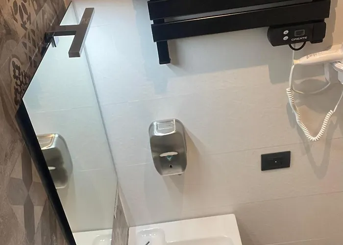 Drooms 4,0 Domotic Smart Self 24h,7 Vicino Treni Porta Susa E Centro Storico Pensionat 4*
